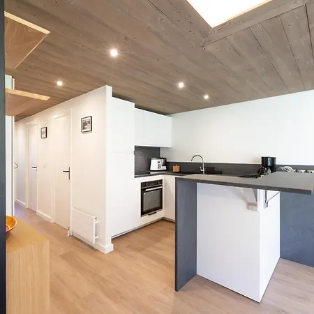 Familial Renove, Au Coeur De Le Praz, Proche Des Pistes Et Commodites - Fr-1-568-30 Apartment Courchevel